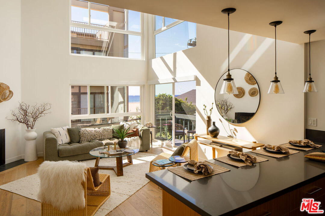 14 Reef St Unit: 1