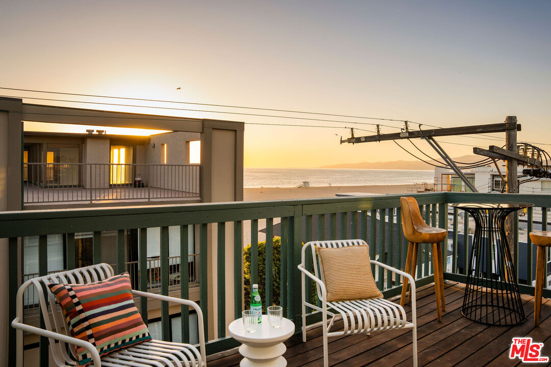 14 Reef St Unit: 1