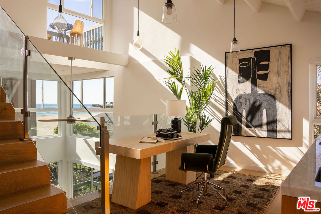 14 Reef St Unit: 1