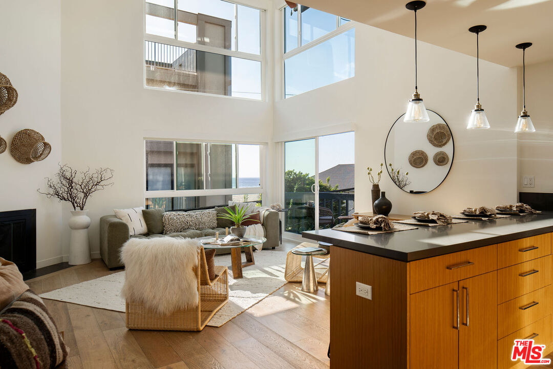 14 Reef St Unit: 1