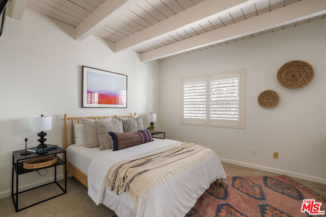 945 21st St Unit: 4