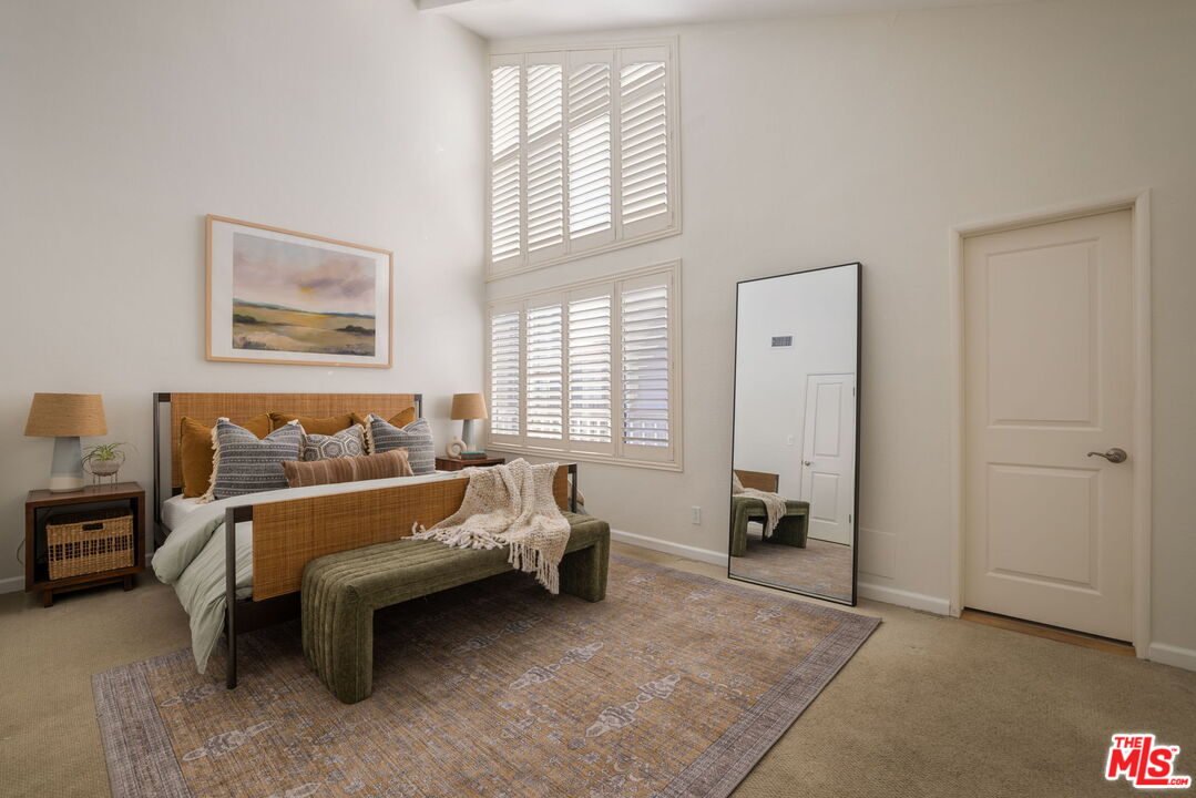 945 21st St Unit: 4