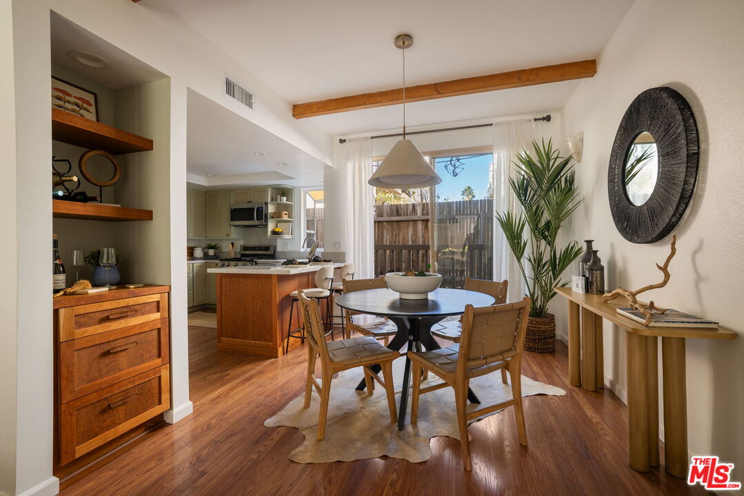945 21st St Unit: 4
