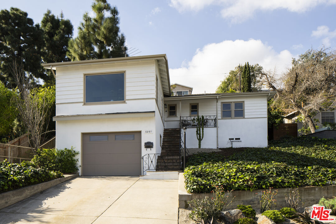 3297 Granville Ave