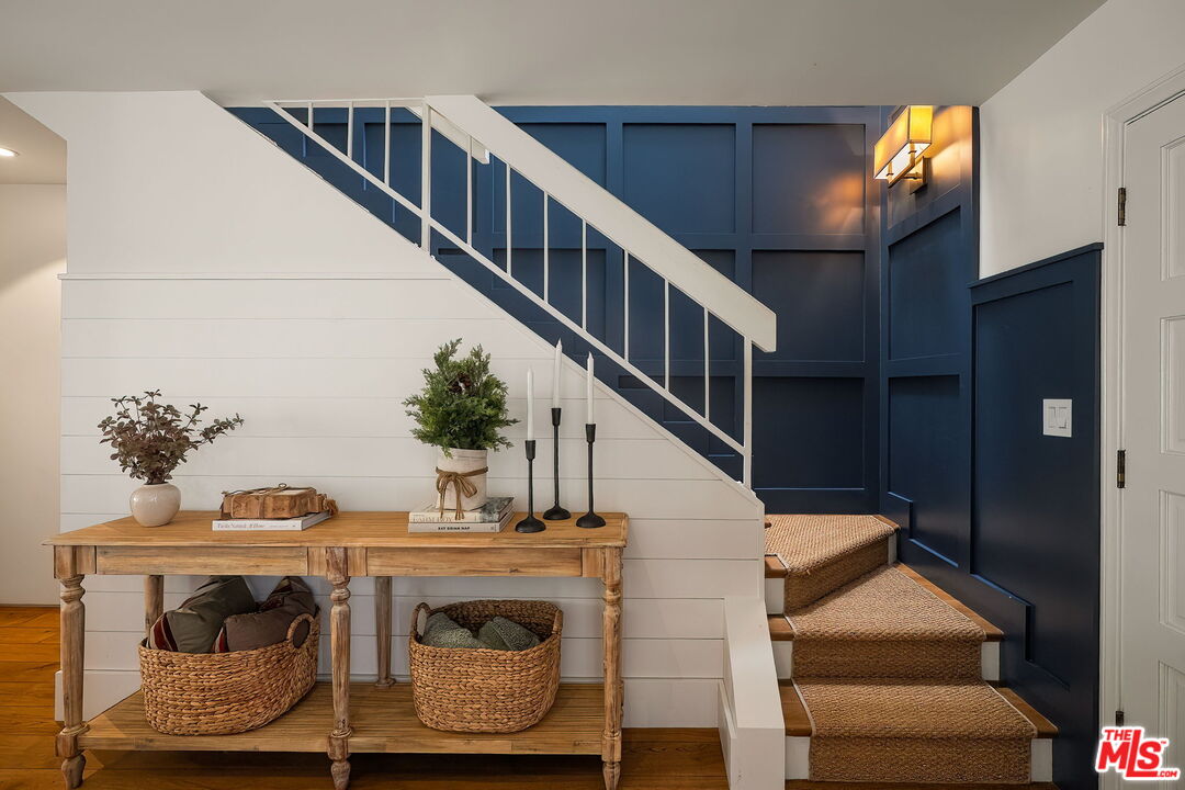 812 16th St Unit: 5