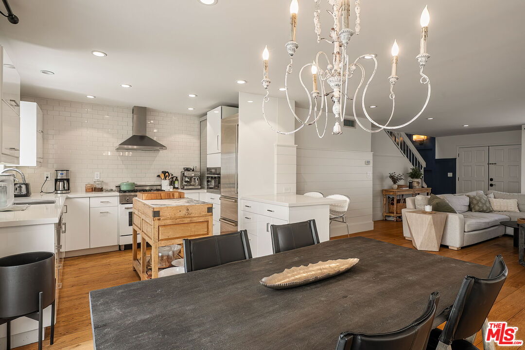 812 16th St Unit: 5