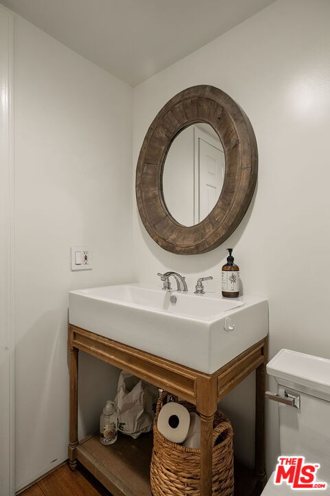 812 16th St Unit: 5