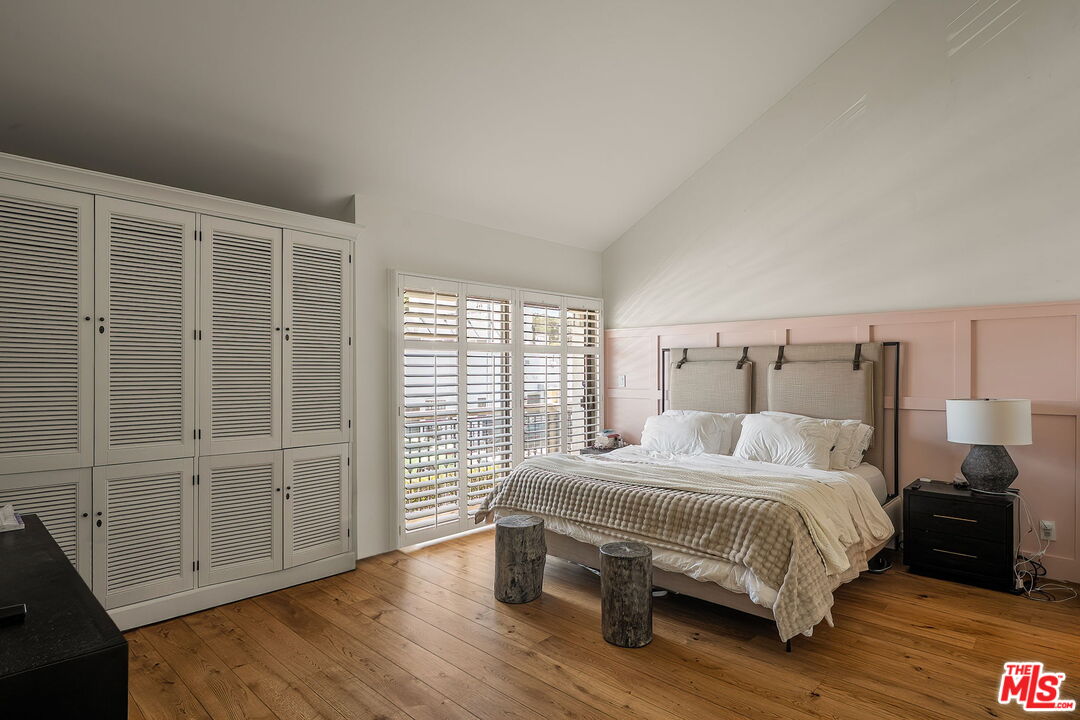 812 16th St Unit: 5