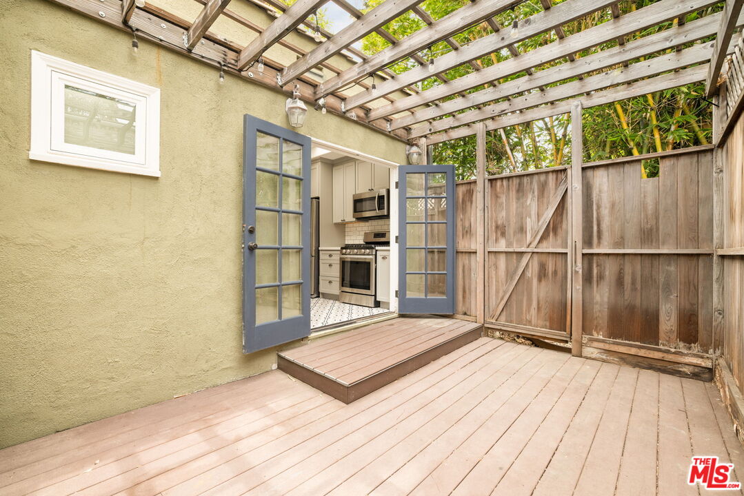433 Norwich Dr