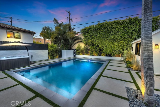 1653 S Spaulding AVE