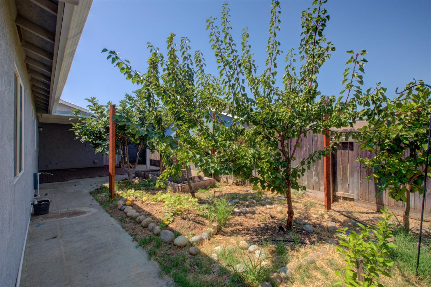 15 La Purisima Street