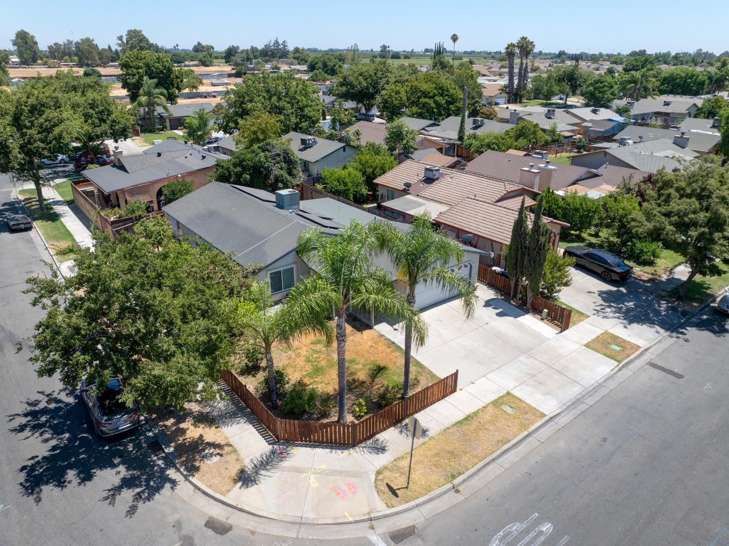 402 La Mesa Street