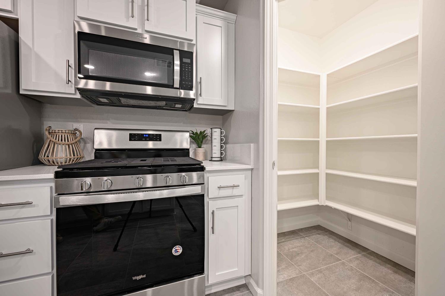 676 Stephanie Drive 53 B1