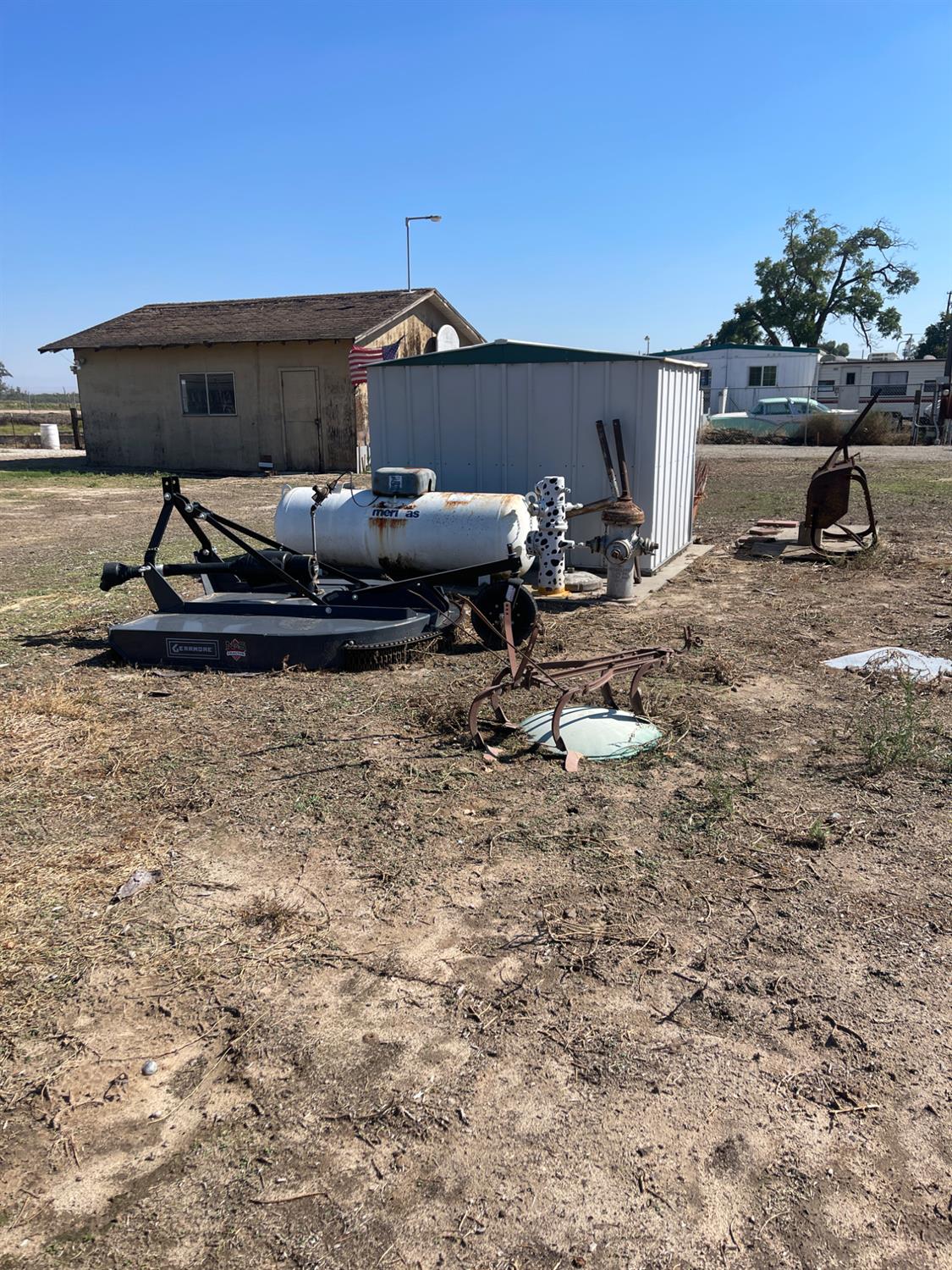 3650 N Santa Fe Drive