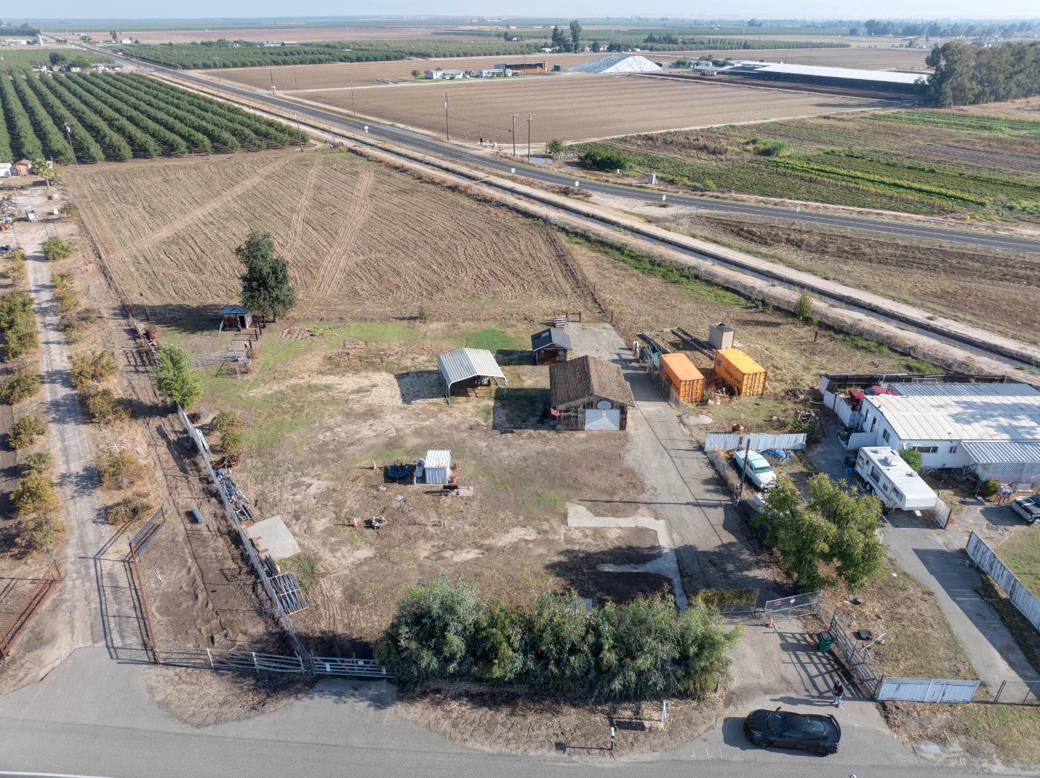 3650 N Santa Fe Drive