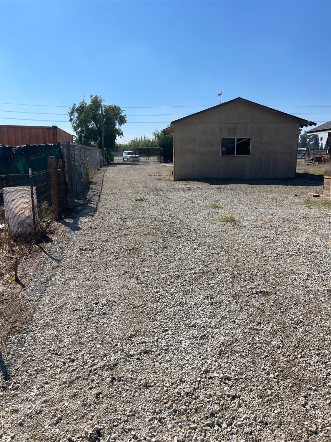 3650 N Santa Fe Drive