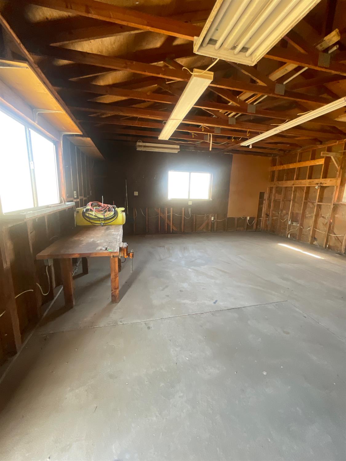 3650 N Santa Fe Drive