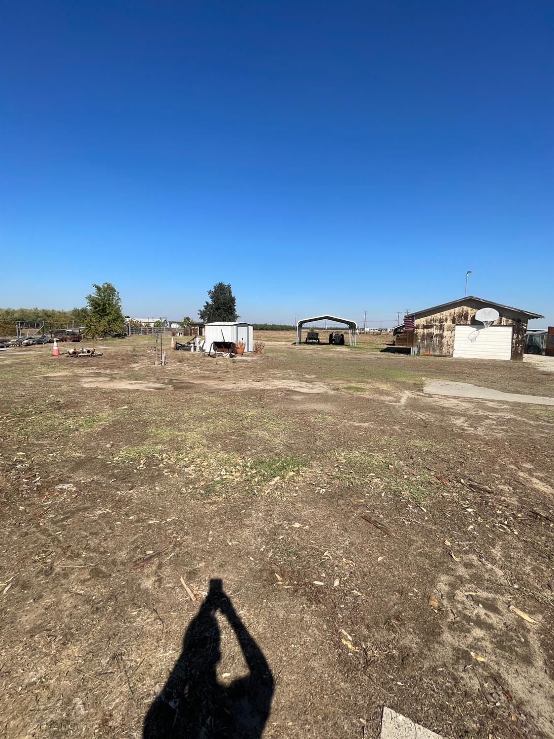 3650 N Santa Fe Drive