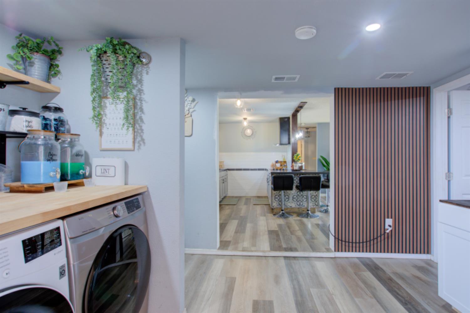 7139 Center Street 7141