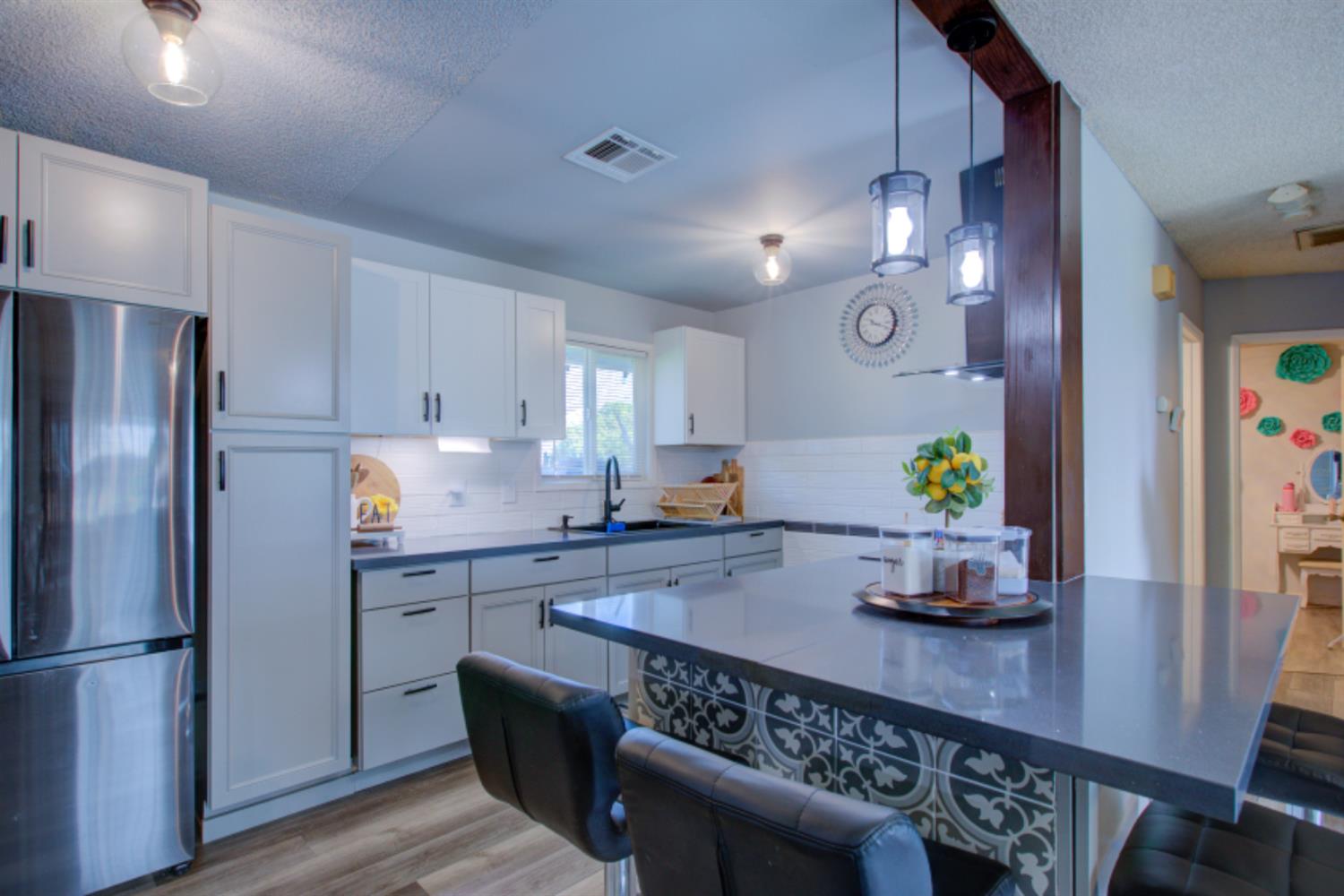 7139 Center Street 7141