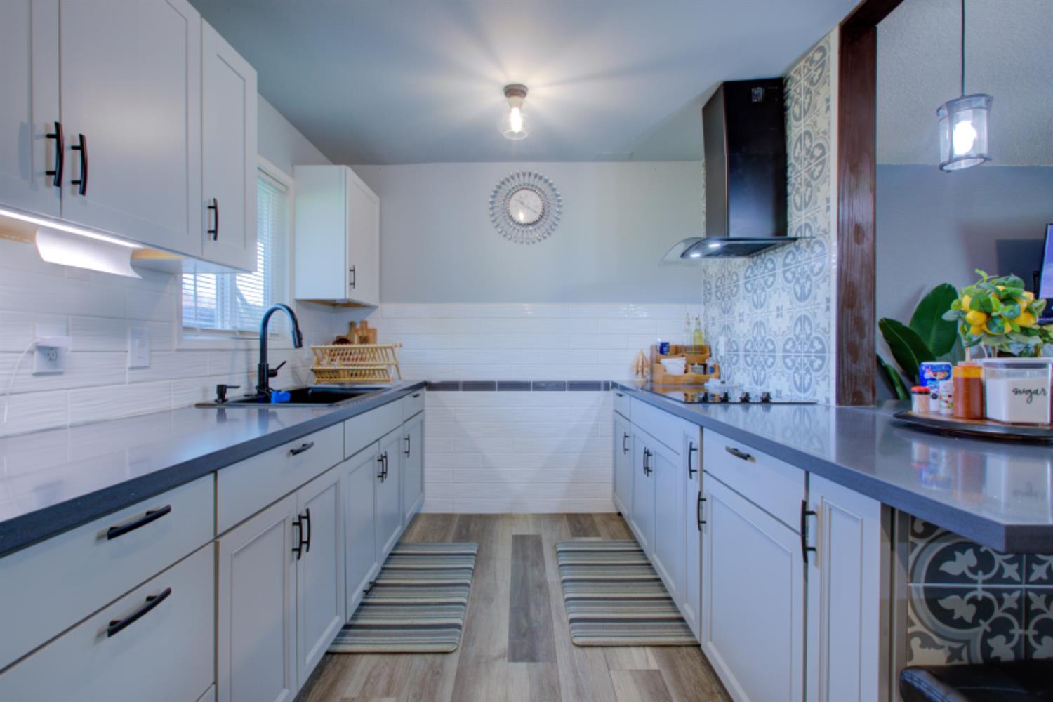 7139 Center Street 7141