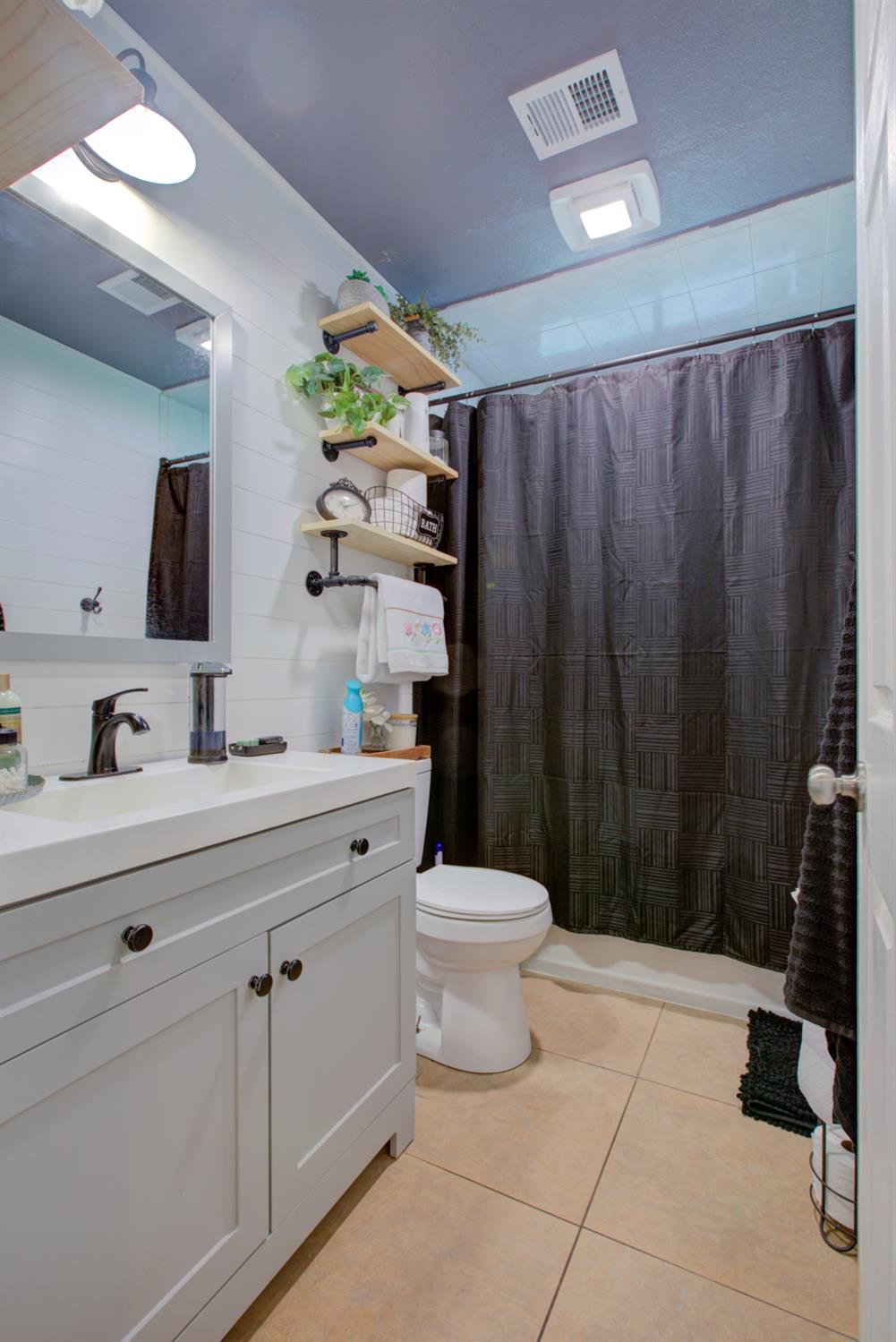 7139 Center Street 7141