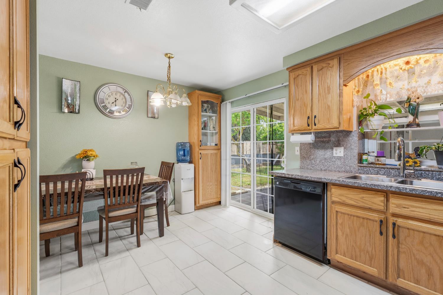 2376 Zinfandel Drive