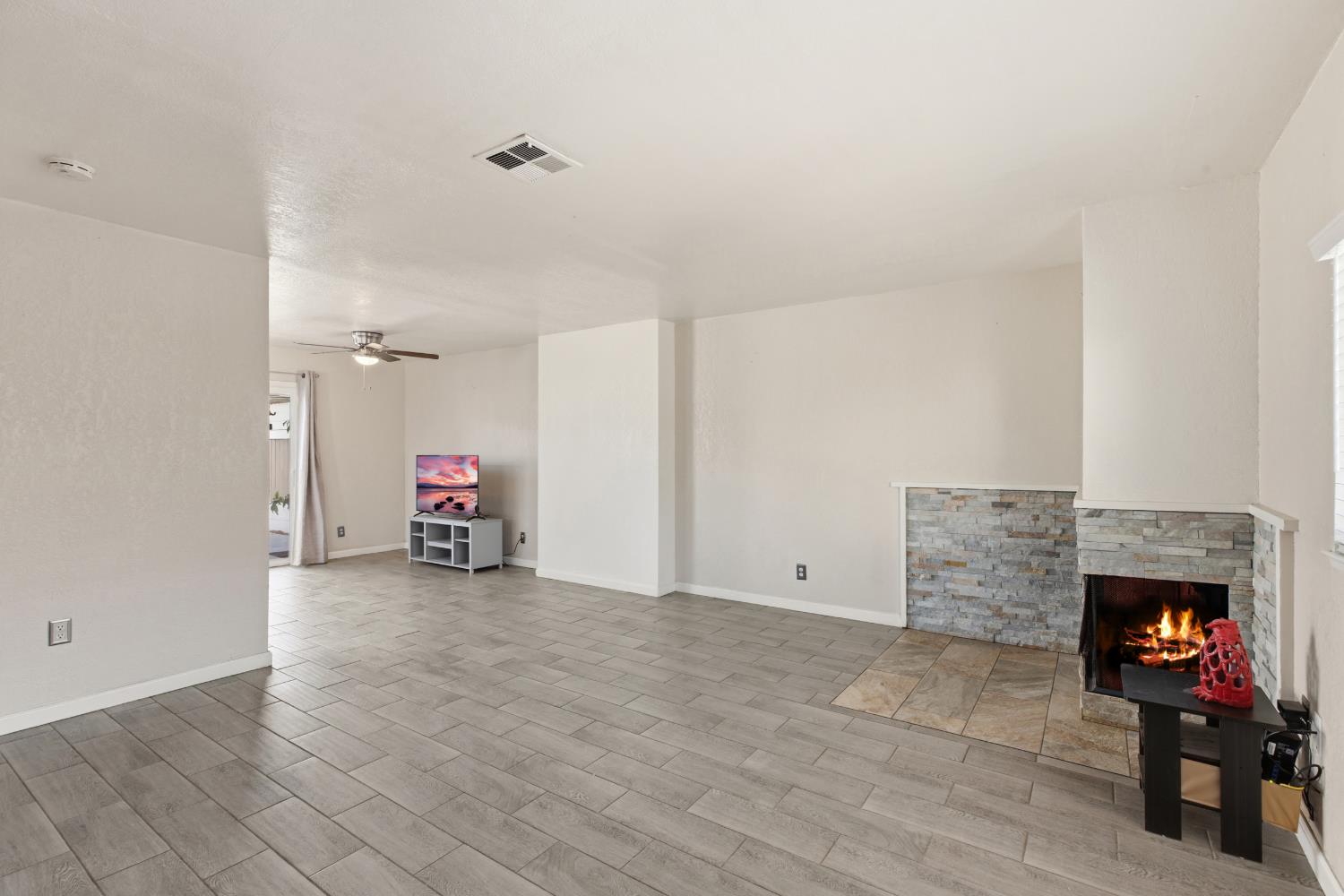2901 Alphonse Drive