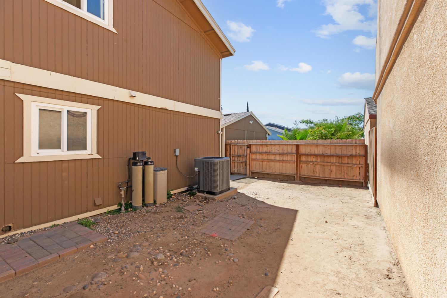 2901 Alphonse Drive