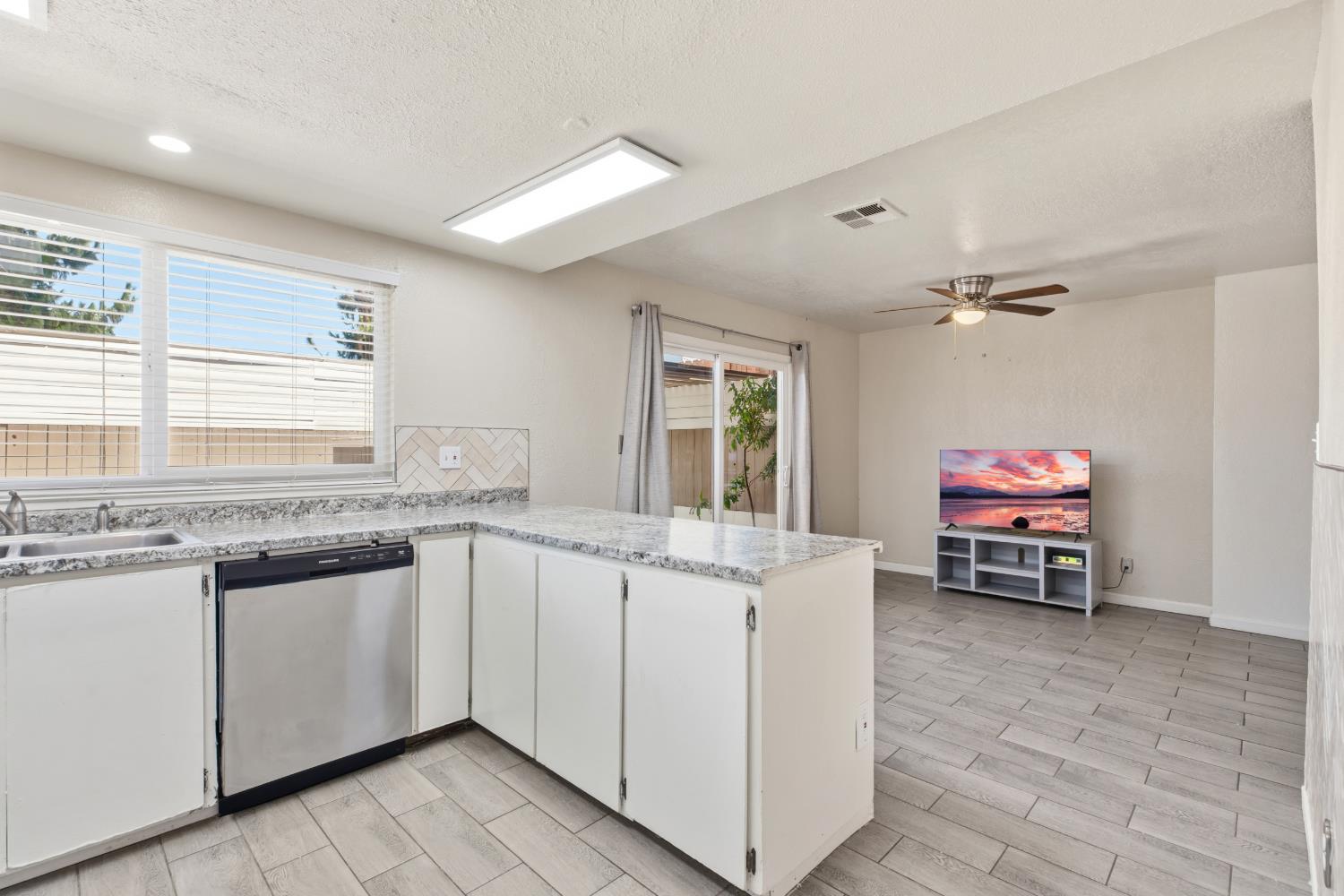 2901 Alphonse Drive