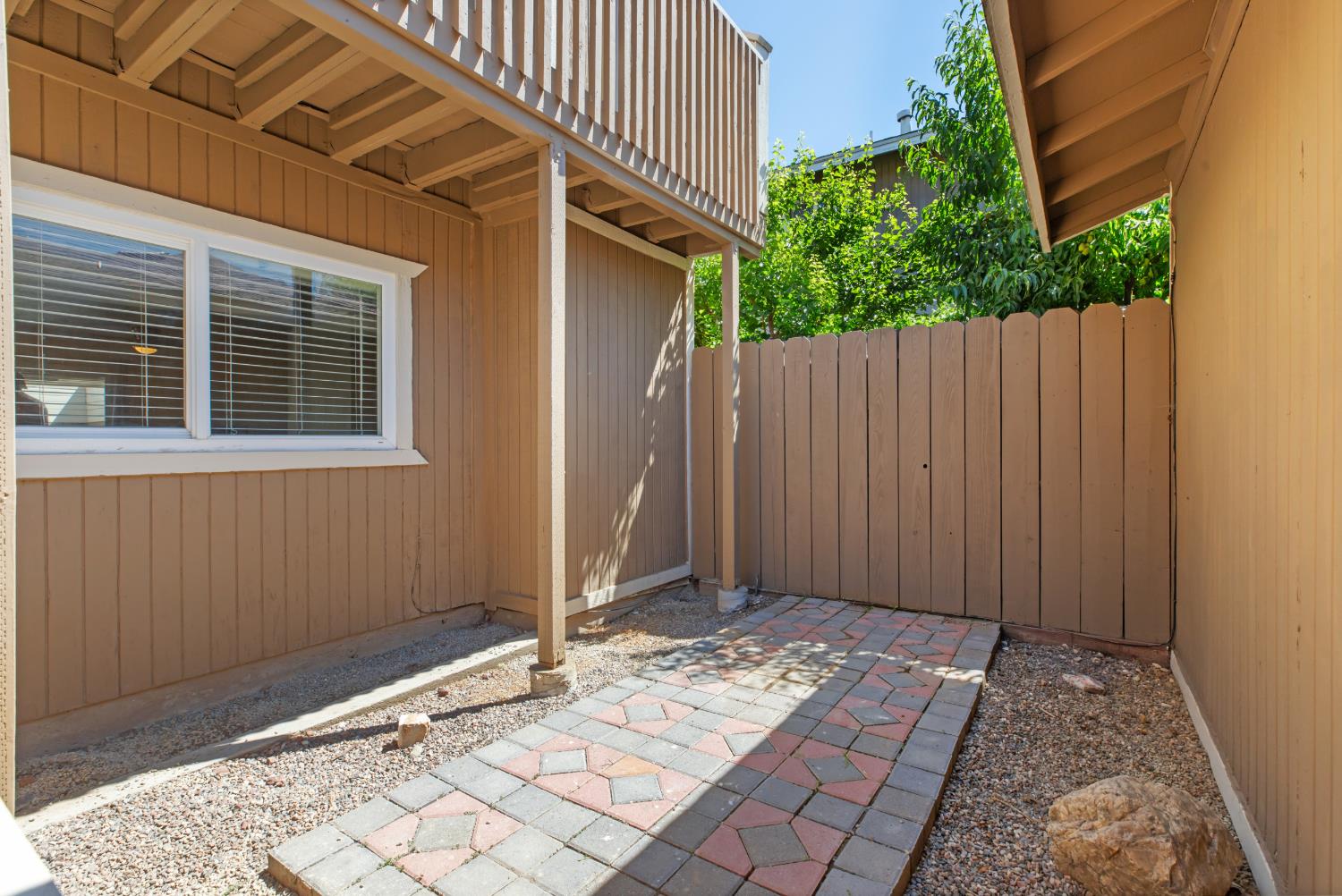 2901 Alphonse Drive