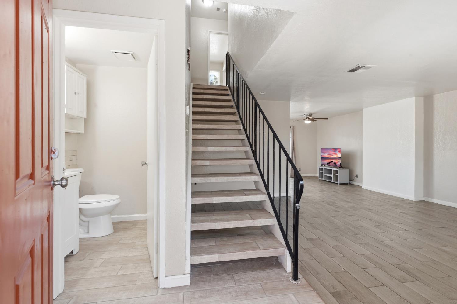 2901 Alphonse Drive