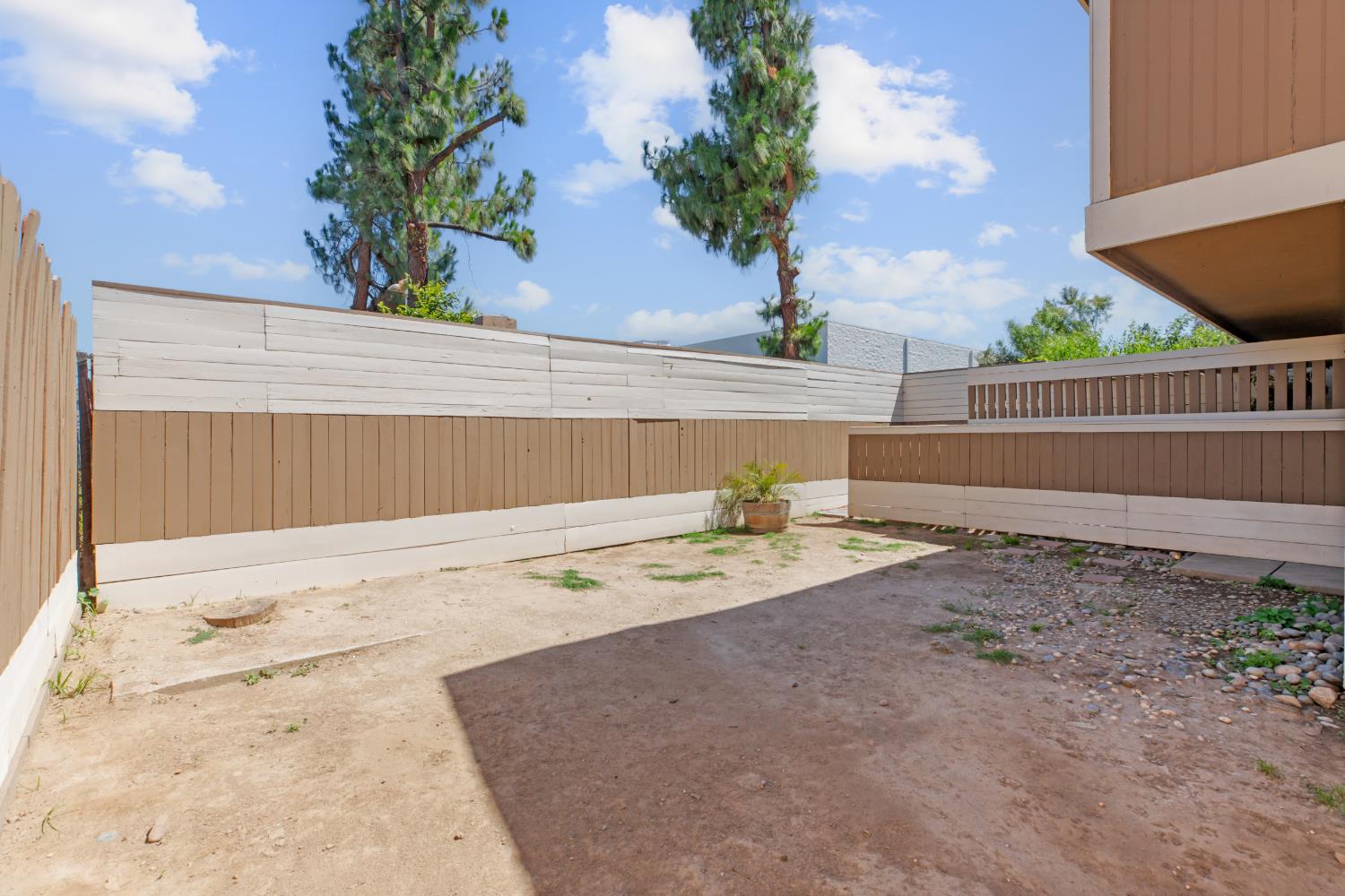 2901 Alphonse Drive