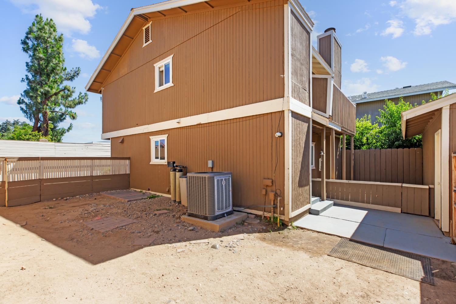 2901 Alphonse Drive