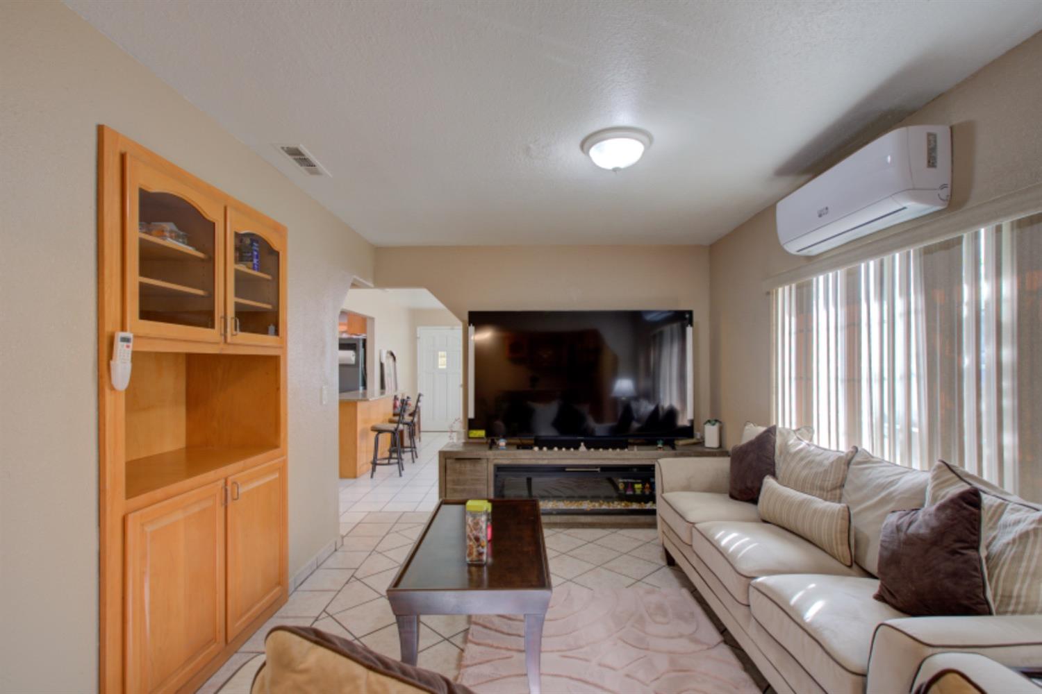 7277 Edythe Circle