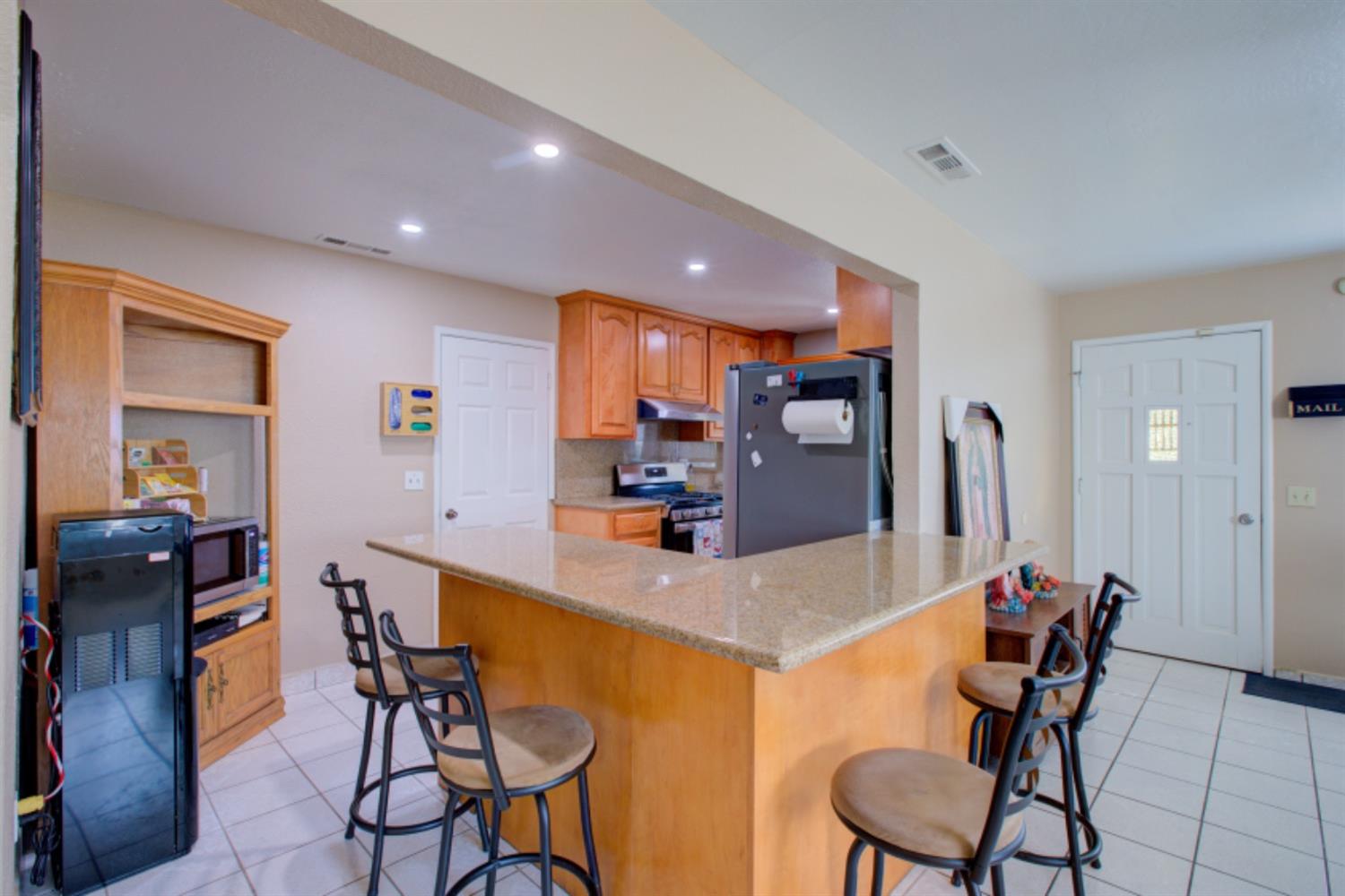 7277 Edythe Circle
