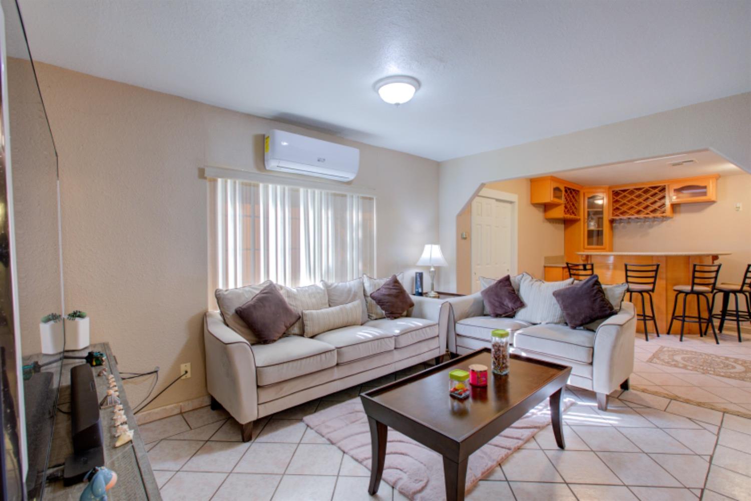 7277 Edythe Circle