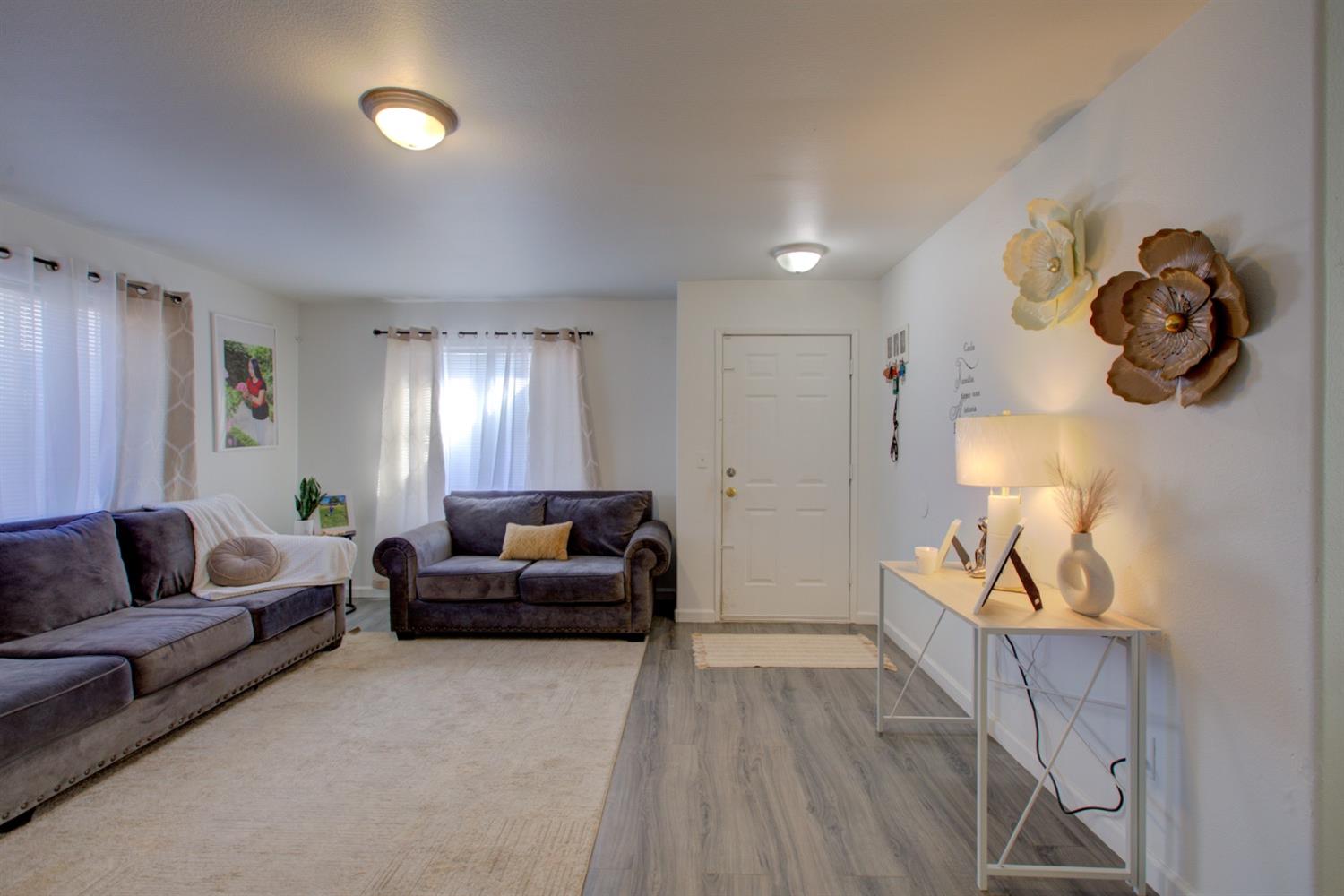 2851 Corona Court