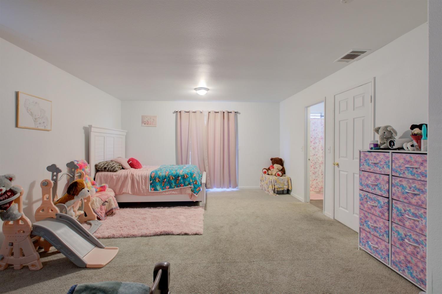 2851 Corona Court