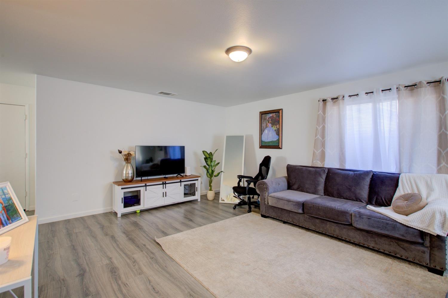 2851 Corona Court