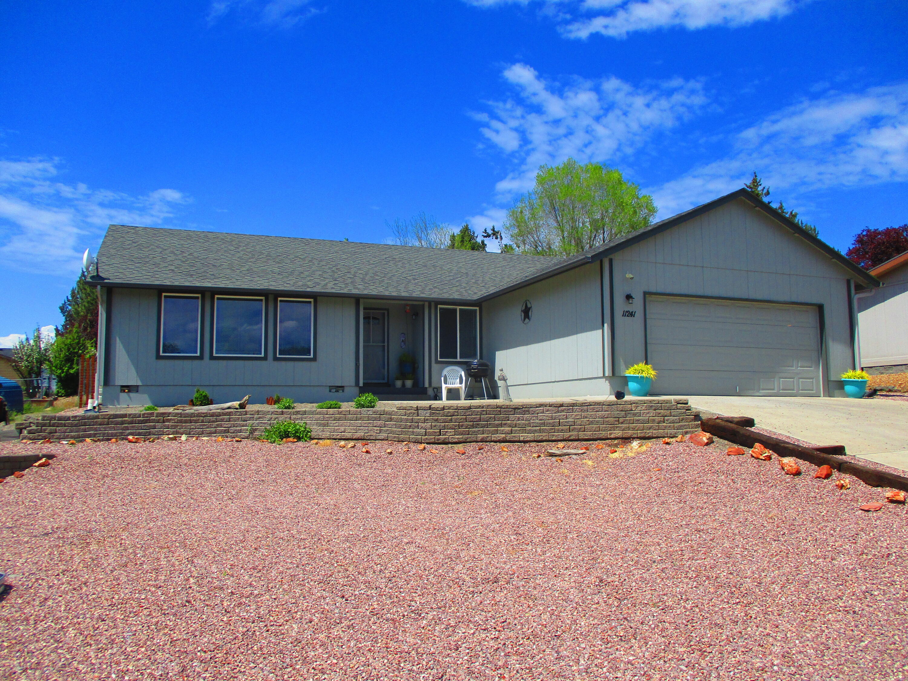 11241 NW Irvine Avenue