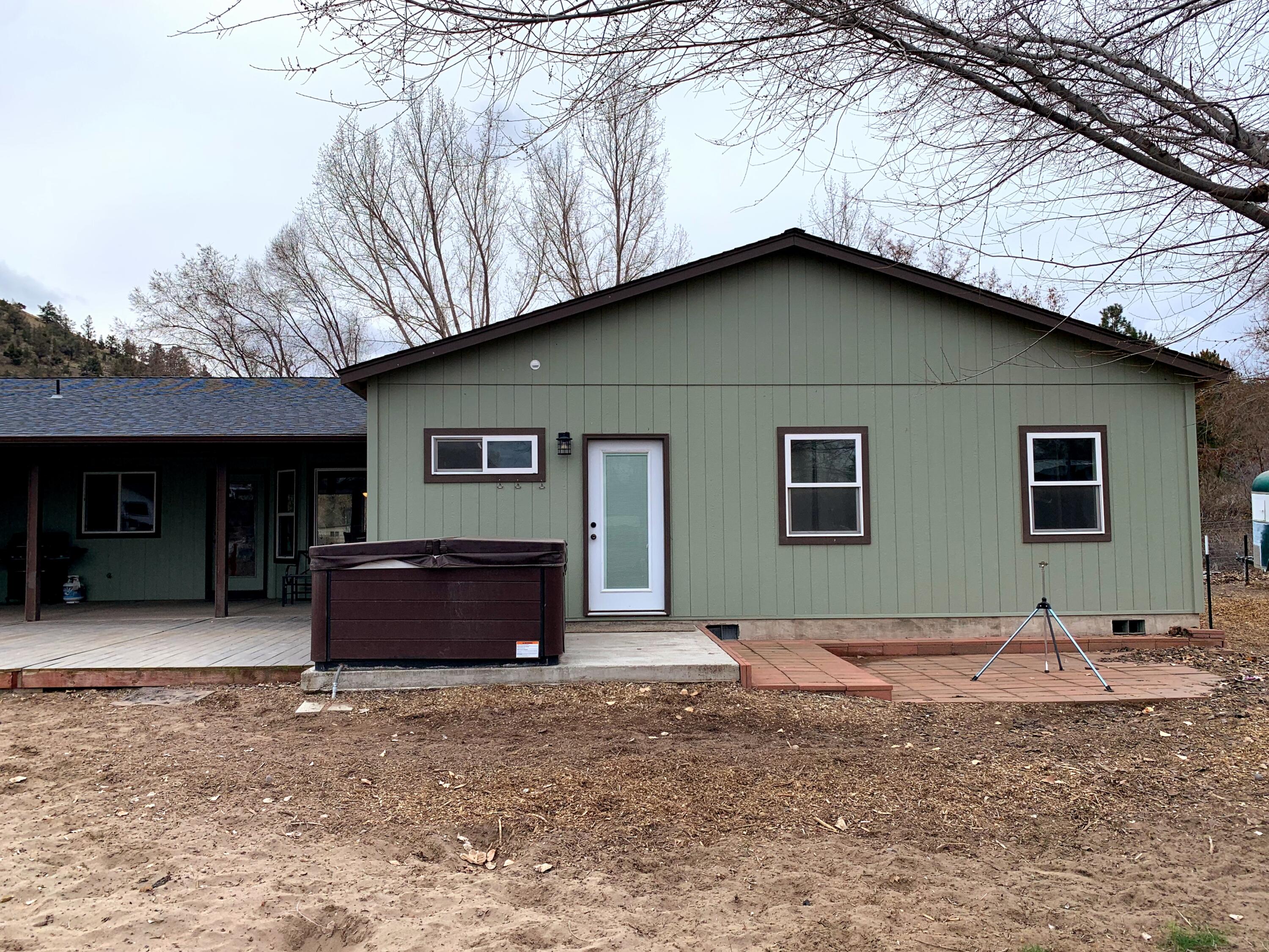 2309 SE Melrose Drive