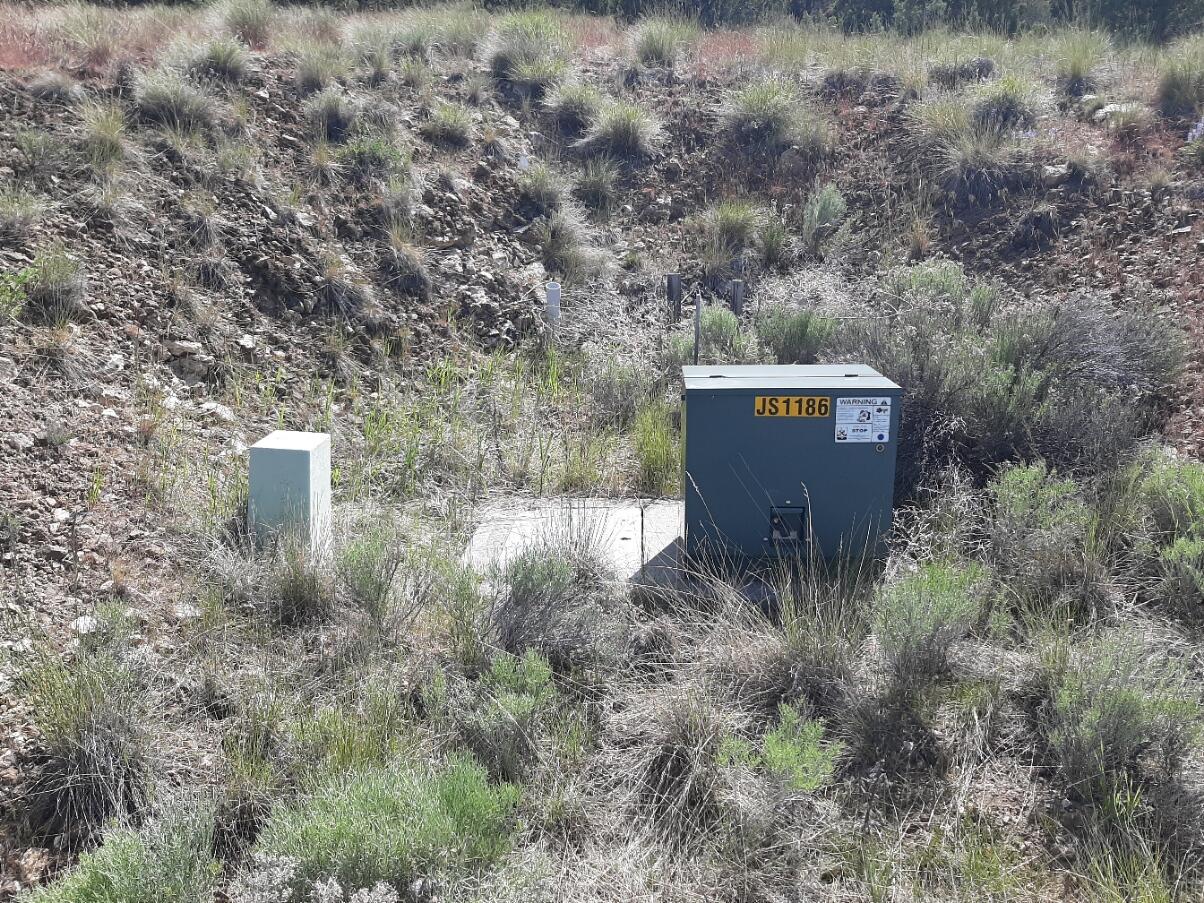 TL1400 SE Night Hawk Court