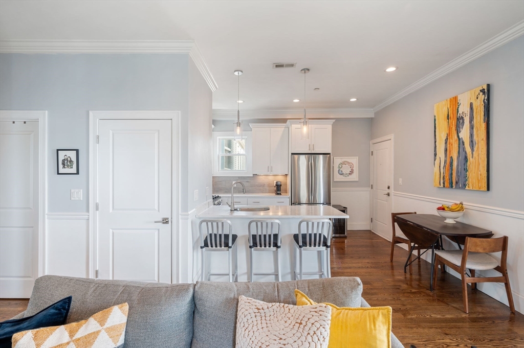 60 Romsey St # 3
