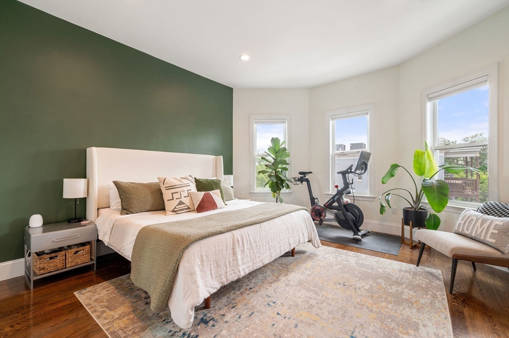 60 Romsey St # 3
