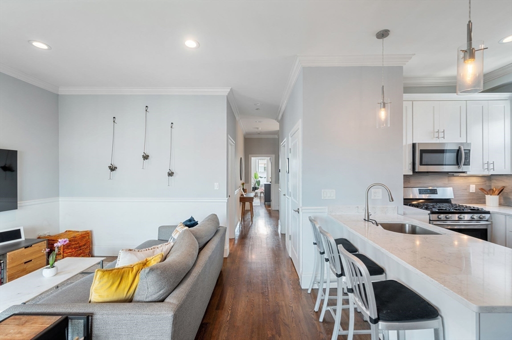 60 Romsey St # 3