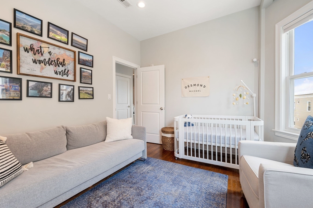 60 Romsey St # 3