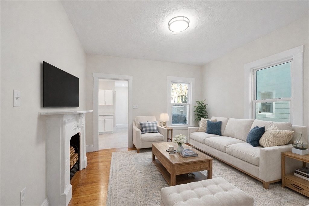 17 Everett Ave