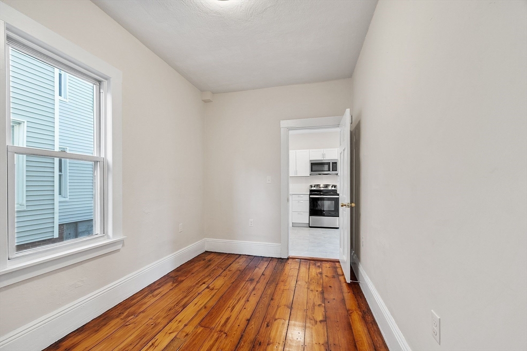 17 Everett Ave
