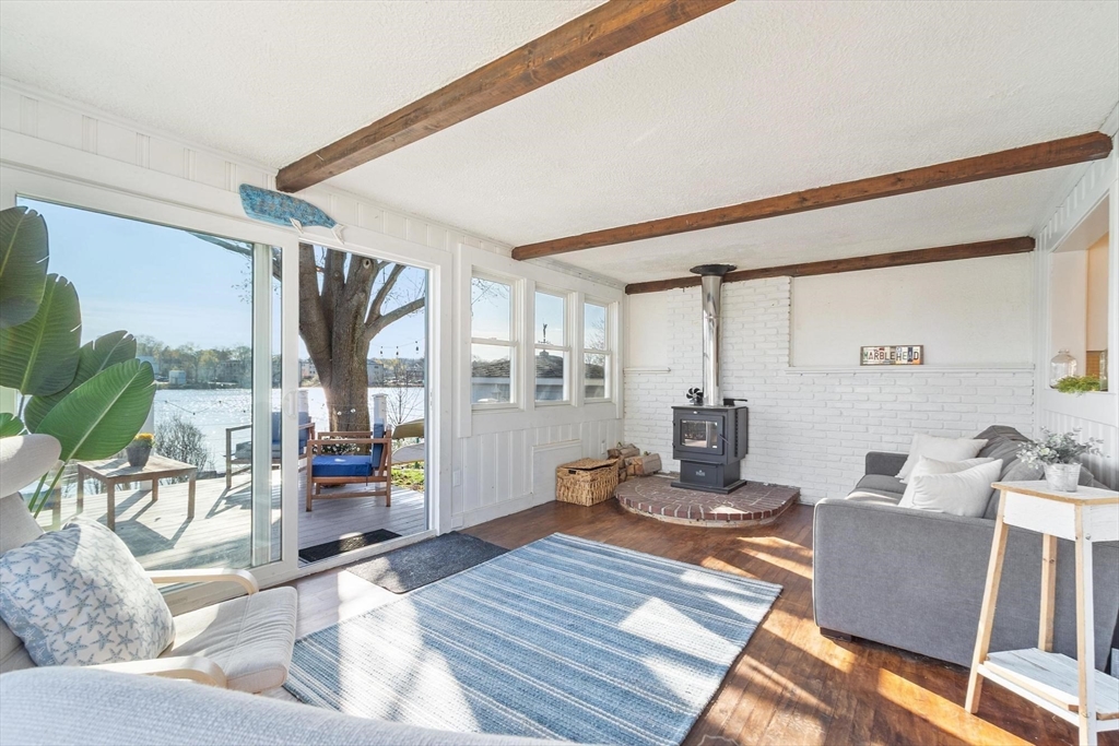 10 Lake View Pl